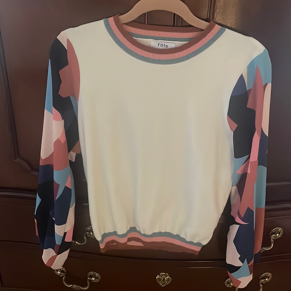 Women's small sweater type blouse